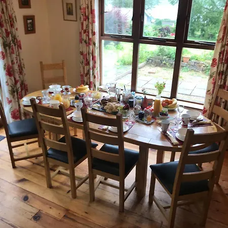 Bed and Breakfast Tranquil Water 3*