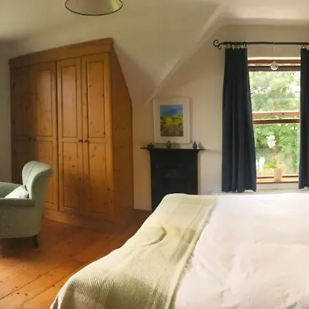 Tranquil Water Bed and Breakfast 3*