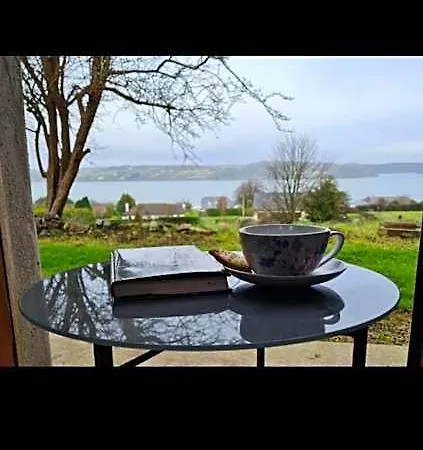 Tranquil Water Frühstückspension 3*