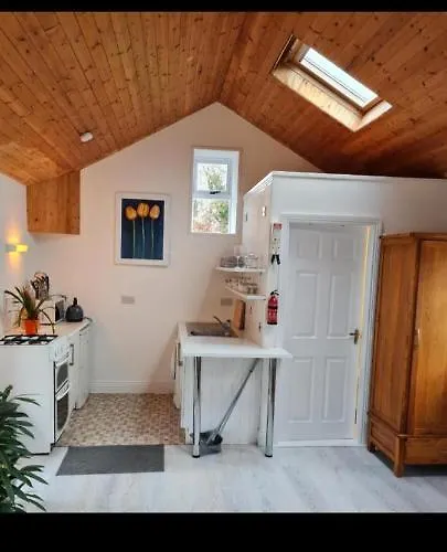 Tranquil Water Bed & Breakfast Midleton