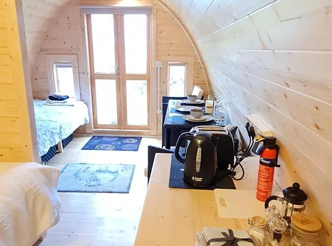 Tranquil Water Bed & Breakfast 3*